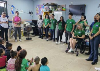 Piracicabana arrecada e doa 2001 brinquedos para instituições sociais