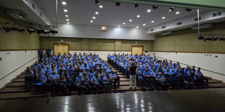 Piracicabana treina mais de 300 colaboradores durante o Carnaval